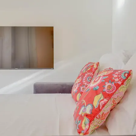 « Hawai » Proche Mer, Calme, Piscine Garavan