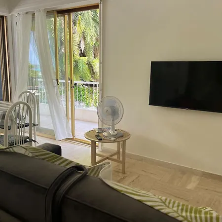 « Hawai » Proche Mer, Calme, Piscine Garavan